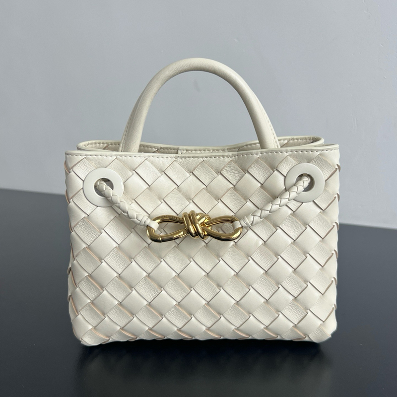 Sheepskin Mini Handbag Andiamo Shoulder Bag Genuine Leather Crossbody Bag Tote Bag Woven Women's Bag