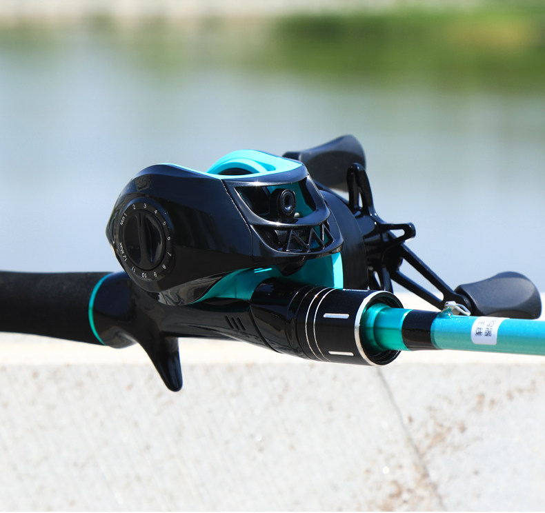 Дорожные суб -полюсный 全套路亚竿套装新手碳素远投海竿抛竿鱼竿水滴轮纺车轮新款路亚竿