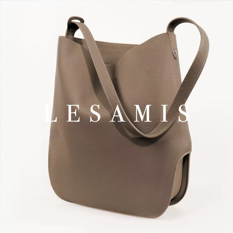 Ss224078【Qingfeng Man Du】Litchi-Patterned First-Layer Cowhide Hobo Bag, Large Capacity, Casual Style Shoulder Bag Ss224078【Qingfeng Man Du】Litchi-Patterned First-Layer Cowhide Hobo Bag, Large Capacity, Casual Style Shoulder Bag