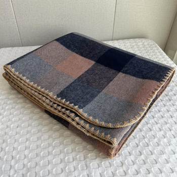 Big deal! foreign trade australian wool blanket 100 pure wool cover blanket autumn and winter thickened warm casual blanket cashmere blanket