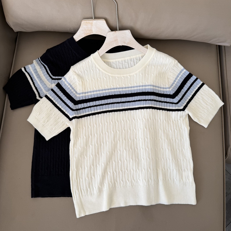 B230 Knitted Short-Sleeved Round-Neck Knitwear Blended with Wool Casual Twist Pattern Sweater Top B230 Knitted Short-Sleeved Round-Neck Knitwear Blended with Wool Casual Twist Pattern Sweater Top