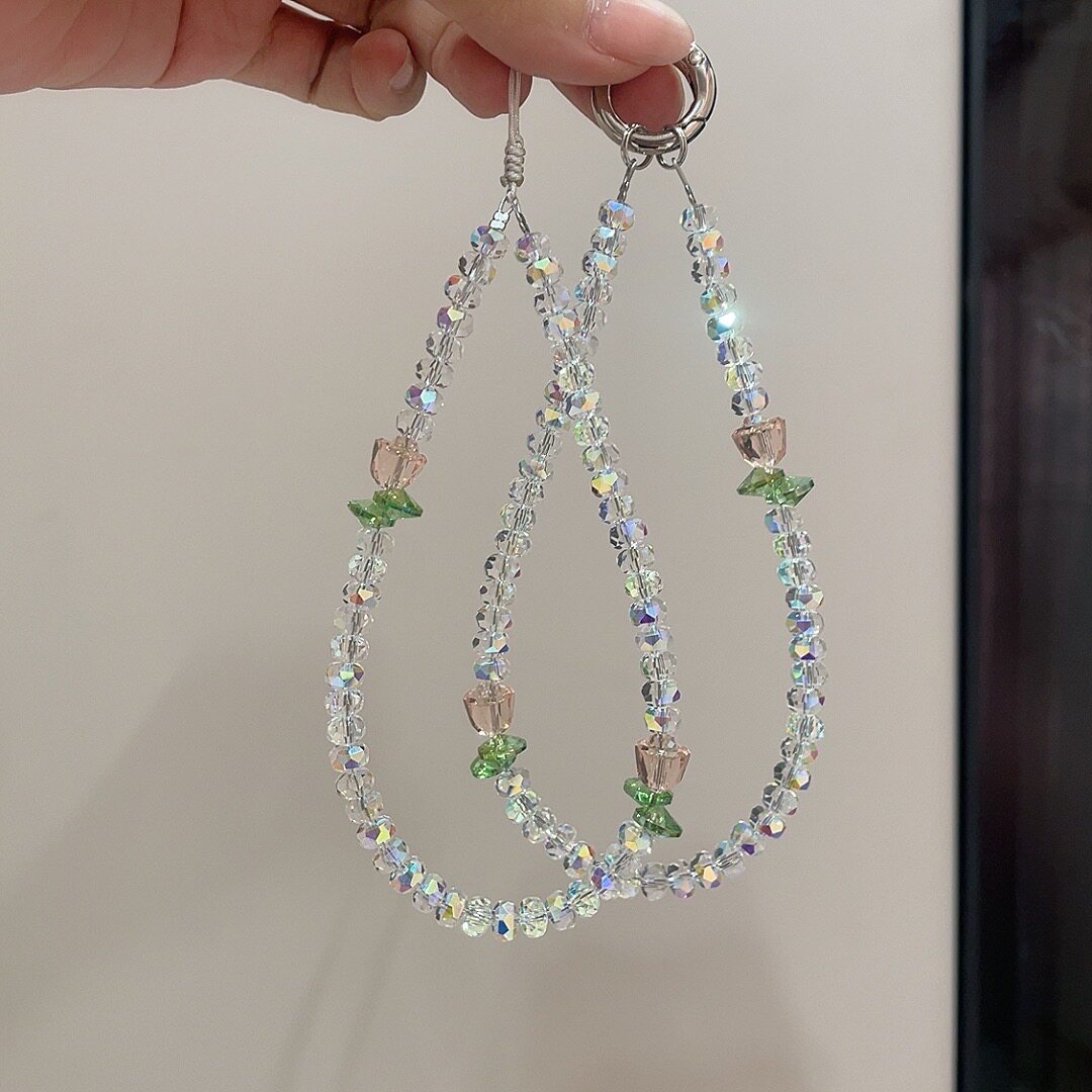 Sparkling white flower crystal phone charm, fresh and elegant crystal lanyard, bag charm, keychain