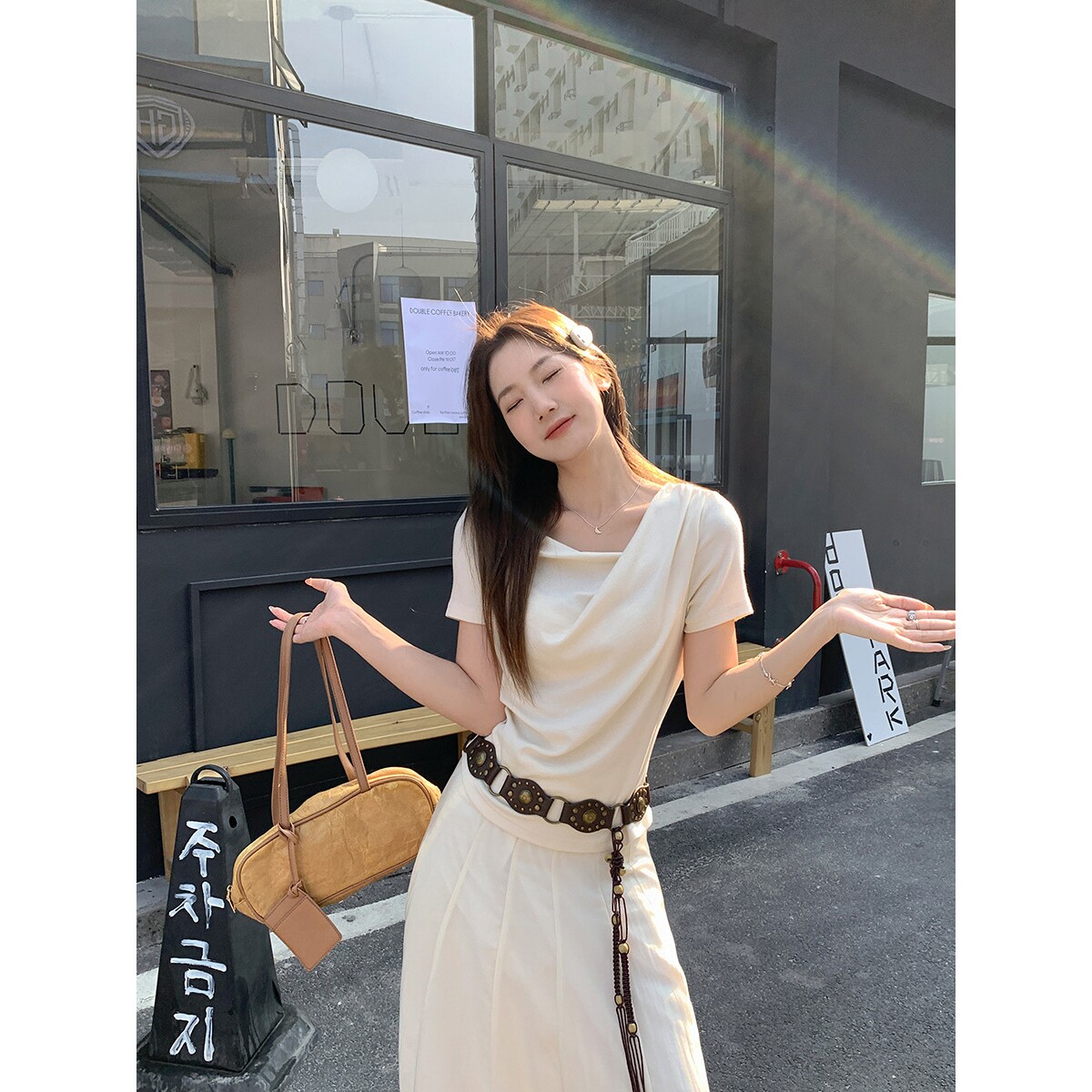 一字领露肩短袖T恤女2025夏季新款温柔褶皱不规则小众设计感上衣