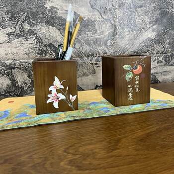 Solid wood pen holder chinese style chinese wooden study storage box high-end office desktop small ornaments lily pen holder