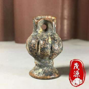 Old objects collected in rural areas, ancient scales, old bronzes, antiques, miscellaneous second-hand collections, handed down old goods, old goods, old goods