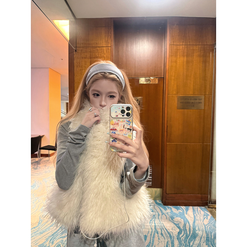 Ceezzzi High-Weight Long Curly Fur Vest for Women, Eco-Friendly Faux Fur, Fluffy Sleeveless Jacket Vest Ceezzzi High-Weight Long Curly Fur Vest for Women, Eco-Friendly Faux Fur, Fluffy Sleeveless Jacket Vest