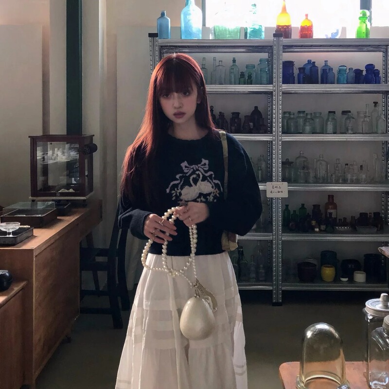 Saijiki丨Swan Concerto·Fine-Spun Merino Wool Antique Lamb Leg Sleeve Short Sweater Top