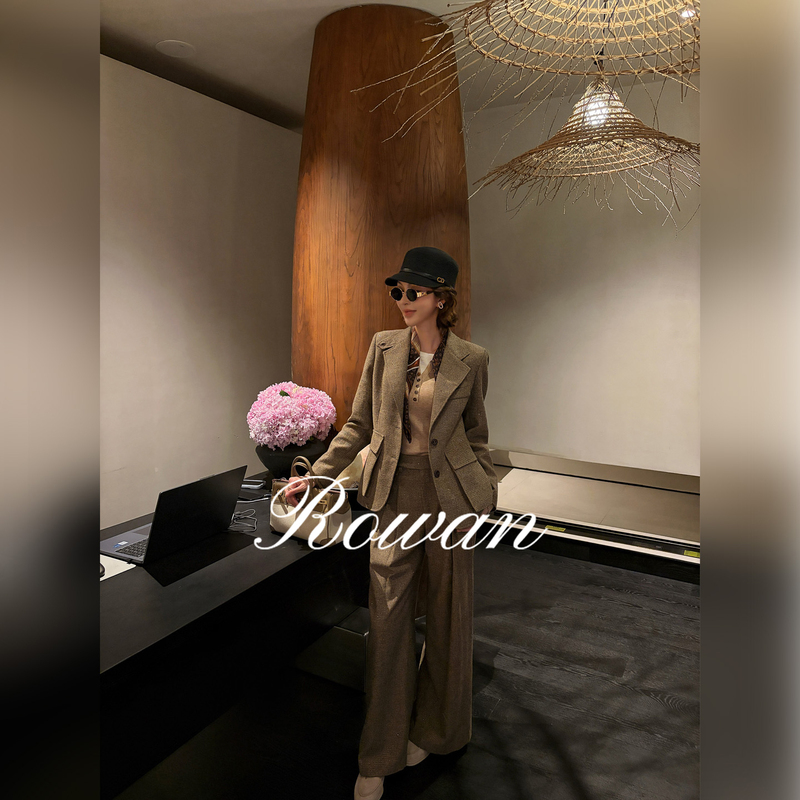 Rowan【Limited Edition Equestrian Style】Classic Herringbone Pattern “Steel Tweed” Wool Suit T89Ww0032 Rowan【Limited Edition Equestrian Style】Classic Herringbone Pattern “Steel Tweed” Wool Suit T89Ww0032