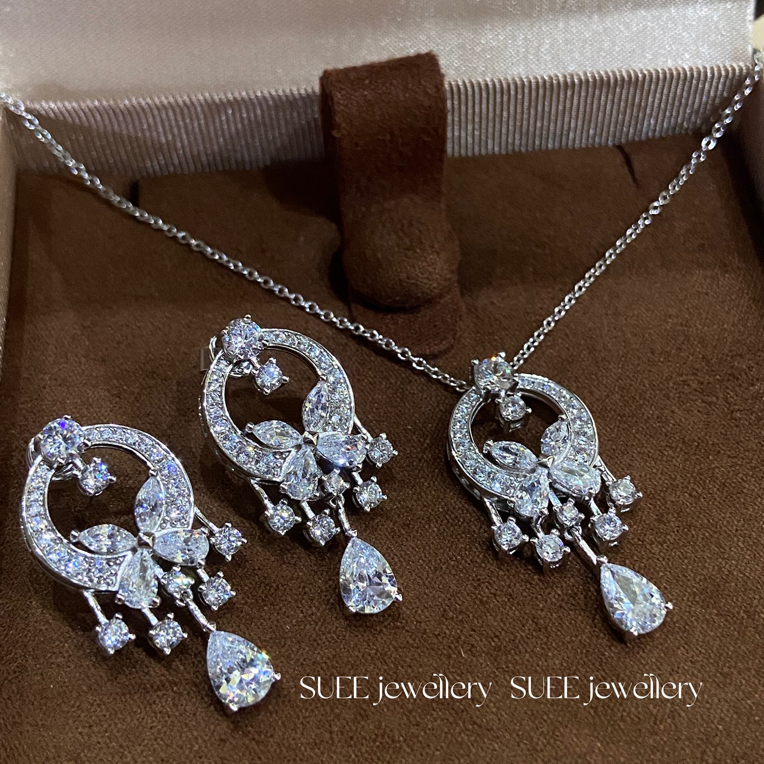 SUEEジュエリー // オートクチュールガーデンバタフライフルダイヤモンドウォータードロップファントムネックレス925シルバー気質イヤリング