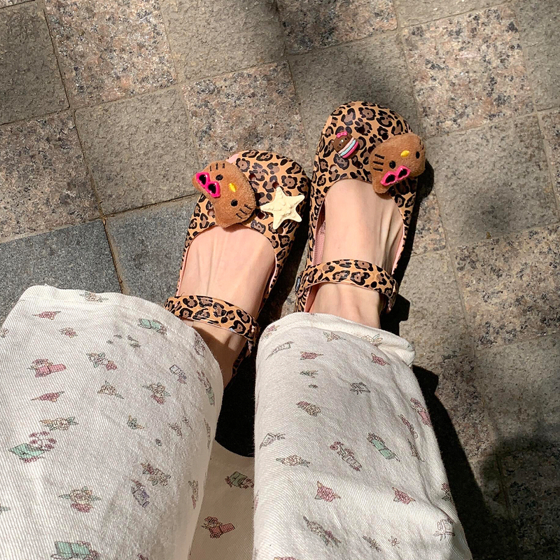 Leopard Print Ballet-Style Perforated Shoes for Women, 2026 New Summer Outdoor Eva Non-Slip, Odor-Resistant, Closed-Toe Slippers for Home Use