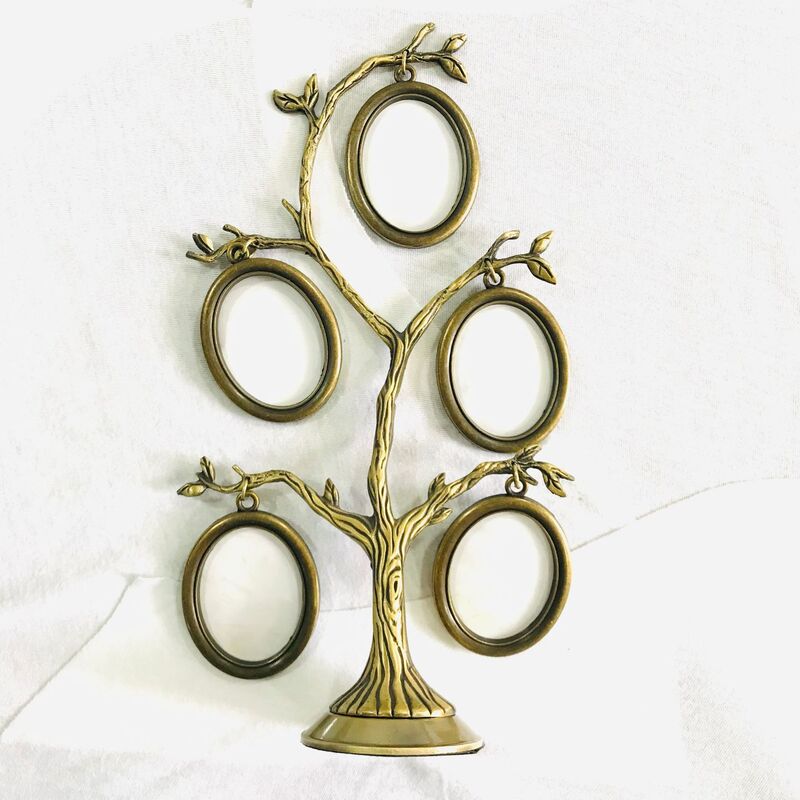 Source Manufacturer Designs and Produces Metal Zinc Alloy Family Tree Photo Frames in Vintage Bronze, a Popular Cross-Border Gift Souvenir Source Manufacturer Designs and Produces Metal Zinc Alloy Family Tree Photo Frames in Vintage Bronze, a Popular Cross-Border Gift Souvenir