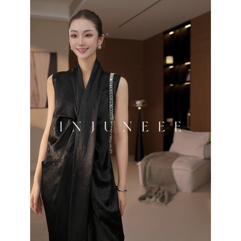 Liu Jiujiu Injuneee Love at First Sight Acetate Satin Dress Women's Summer French Style Black Sleeveless Tank Dress Liu Jiujiu Injuneee Love at First Sight Acetate Satin Dress Women's Summer French Style Black Sleeveless Tank Dress