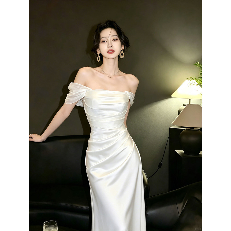 Engagement Evening Dress, White Off-The-Shoulder Dress for Marriage Registration, Light Wedding Dress, Travel Photography, Bridal Gown, Bride, Wedding, Birthday Engagement Evening Dress, White Off-The-Shoulder Dress for Marriage Registration, Light Wedding Dress, Travel Photography, Bridal Gown, Bride, Wedding, Birthday