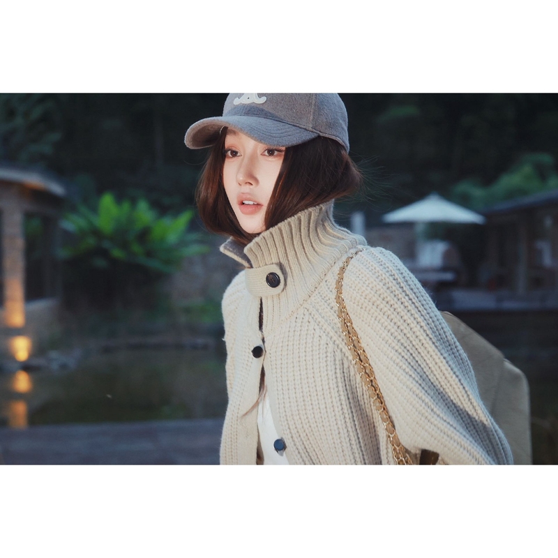 Buttoned Cardigan Ba174226309 from Bao'Er's Brand, French-Style, Relaxed and Comfortable, Chunky Knit Hanfu Sweater Jacket
