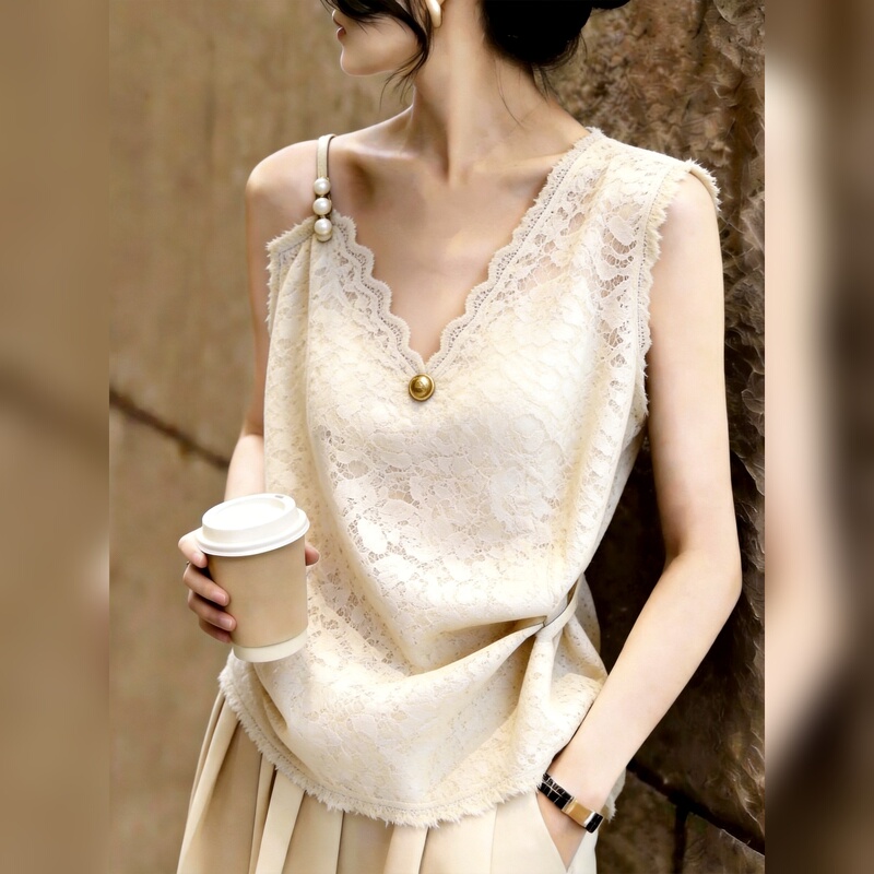 Lace V-Neck Sleeveless Top for Women, Slimming Design with Button Decoration, Niche Style Vest, New Summer 2026 Model Lace V-Neck Sleeveless Top for Women, Slimming Design with Button Decoration, Niche Style Vest, New Summer 2026 Model