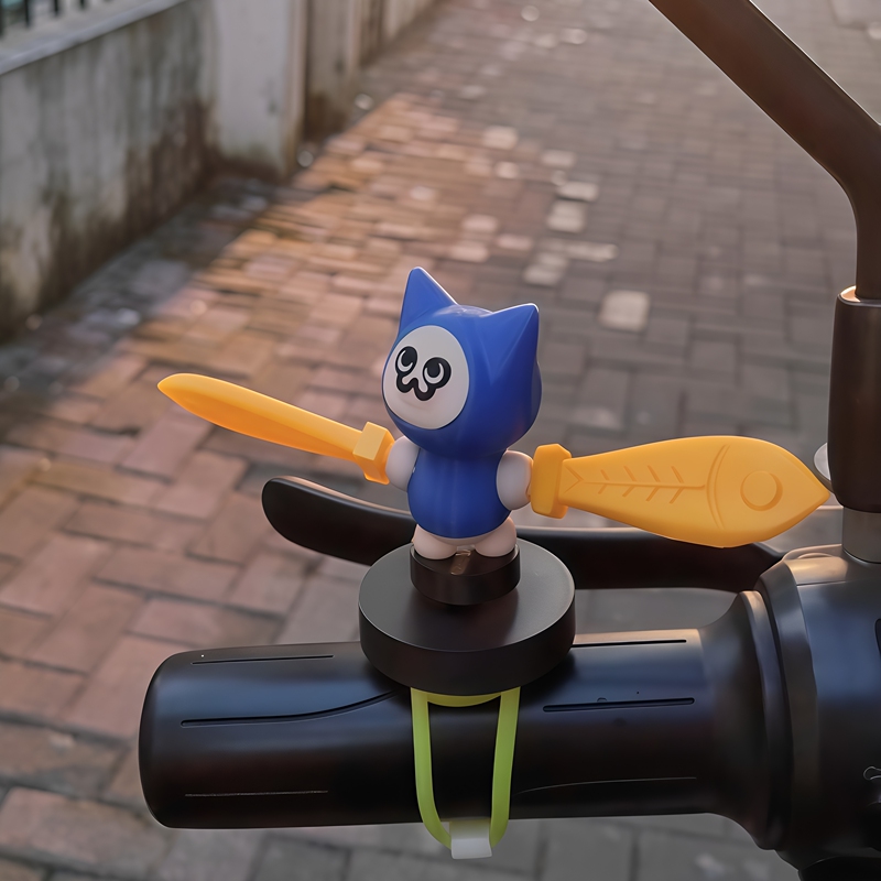 Cat-Style Windmill Ornament, Electric Car Decoration, Eel Cat Air Vent Toy, Rotating Small Ornament, Monster Hunter Rise Merchandise
