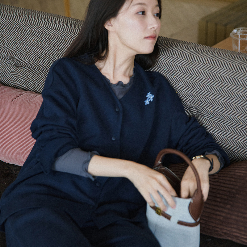 26Qda-031【Flowers and Grass】Past and Present Life Retro Gentle Artistic V-Neck Embroidered Knitted Jacket