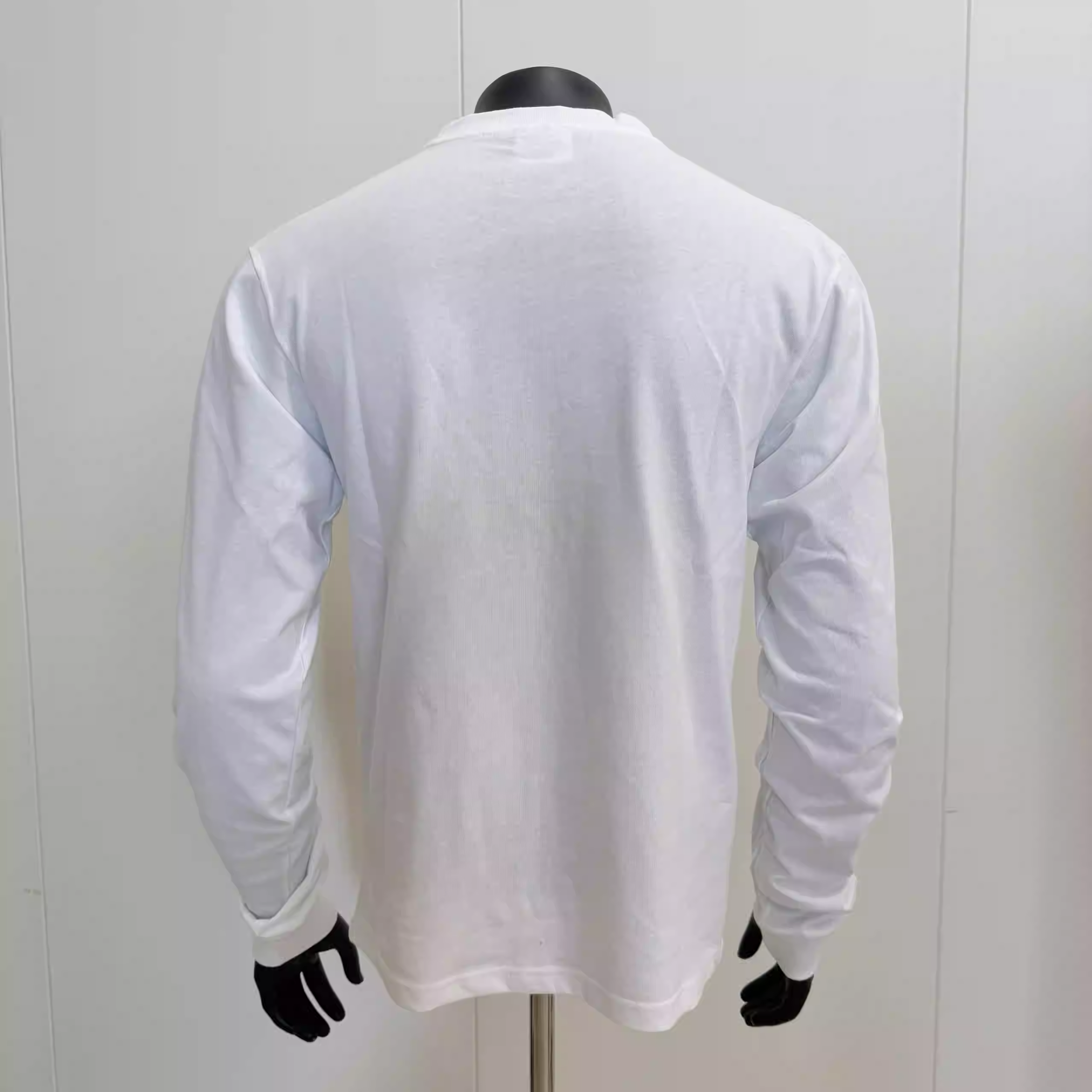 Solid color letter long sleeved shirt