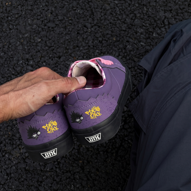 Visecoo Concepts Co-Branded Men's and Women's Casual Shoes, Purple Lobster Street Skate Shoes, Purple Color-Blocked Sneakers Visecoo Concepts Co-Branded Men's and Women's Casual Shoes, Purple Lobster Street Skate Shoes, Purple Color-Blocked Sneakers