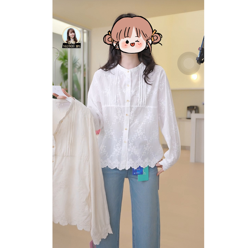 Vintage Round-Neck Shirt with Dense Lace Trim on the Chest