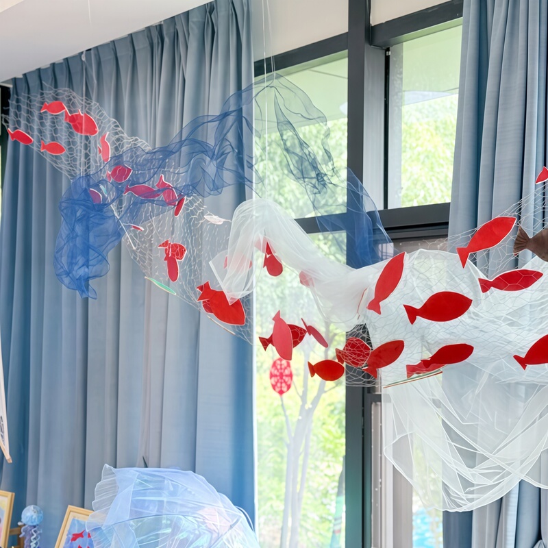 Kindergarten Ocean-Themed Hanging Decorations, Cloud and Mist Mesh, Small Fish Hanging Ornaments, Blue-Toned Gauze Curtains, Summer Nature Area Corner Kindergarten Ocean-Themed Hanging Decorations, Cloud and Mist Mesh, Small Fish Hanging Ornaments, Blue-Toned Gauze Curtains, Summer Nature Area Corner