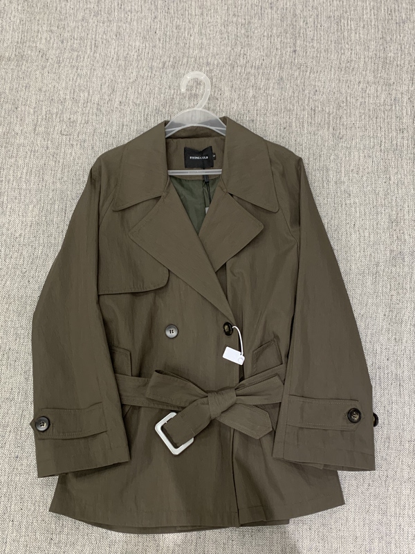 F Brand Olive Green Short Trench Coat (No Original Belt, Comes with a Black Belt) F Brand Olive Green Short Trench Coat (No Original Belt, Comes with a Black Belt)