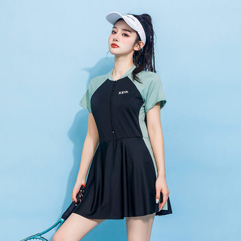 Plus-Size Sports One-Piece Swimsuit for Women, Slimming and Covering, Suitable for Slightly Chubby Students, with Chest Pads, for Vacation and Hot Springs