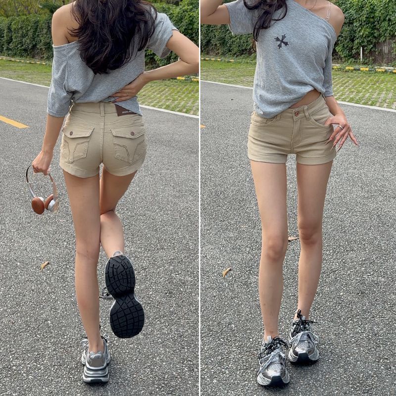Oatmeal-Colored Spicy Girl Low-Waist Slim-Fit Denim Shorts for Women, 2026 Summer New American-Style Casual Versatile Hot Pants Oatmeal-Colored Spicy Girl Low-Waist Slim-Fit Denim Shorts for Women, 2026 Summer New American-Style Casual Versatile Hot Pants