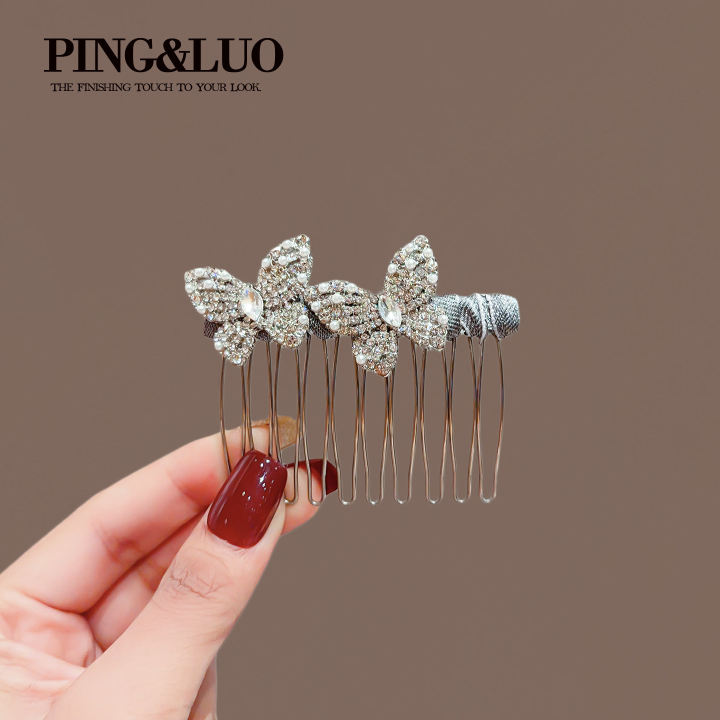 Two butterfly rhinestone hair combs, new style, high-end, perfect for styling bangs and messy hair, versatile hair accessory.