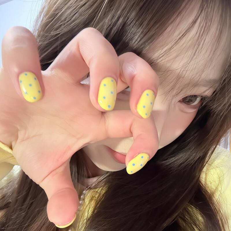 Spring and Summer Pure Handmade Creamy Yellow Polka Dot Wearable Nails, Yellow Polka Dot Short Style Nail Stickers, High-End Look, Brightening Effect, Fake Nails