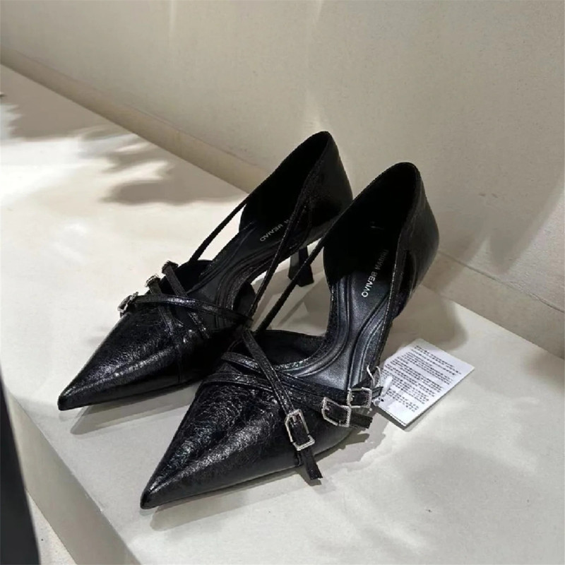 Urban Revivo2026 Spring New Women's Shoes Fashionable Pointed Toe Flats Ur High Heels Uaws50100