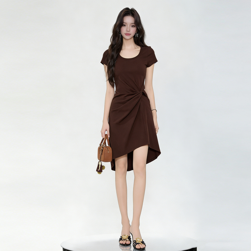 Designed to Slim the Waist, Deconstructed Twist Dress for Women, Summer U-Neck, Regular Shoulder, Asymmetrical Short-Sleeved T-Shirt Long Skirt