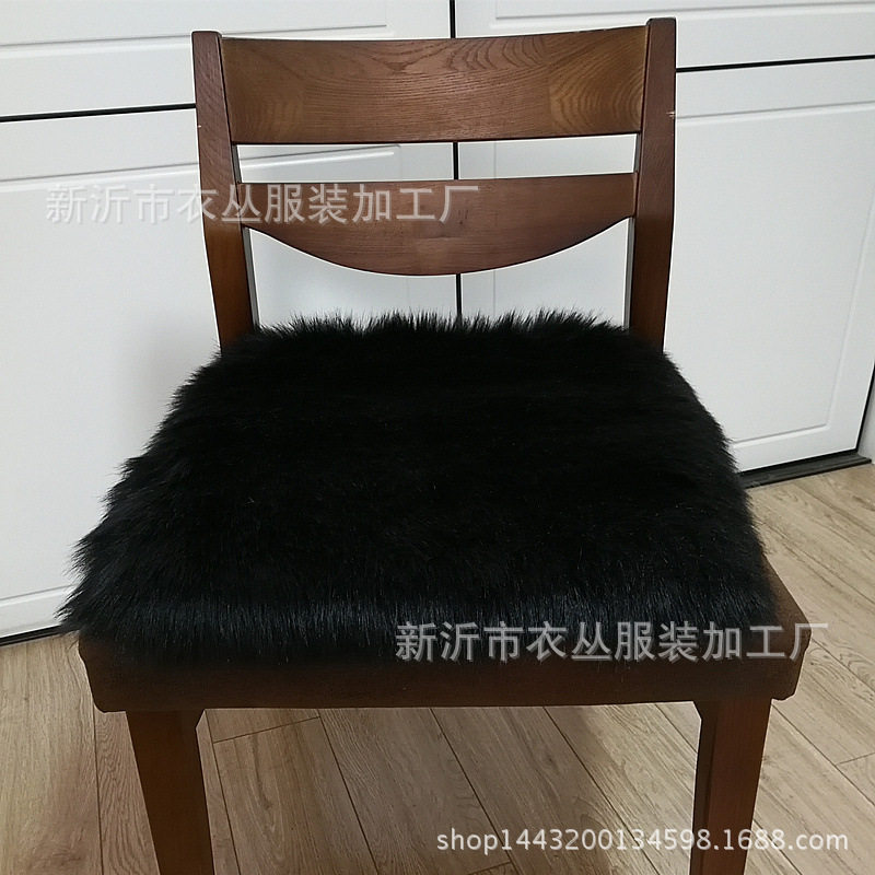Thickened car seat cushion, office dining chair mat, tatami anti-slip fur mat, winter anti-slip bay window mat, ready in stock