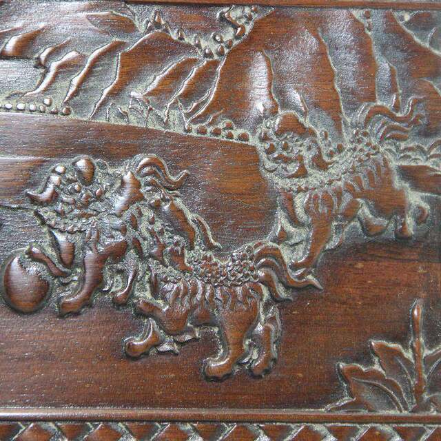 Factory Antiques Miscellaneous Rosewood Crafts YX-M-092 Pinjia Miscellaneous Embroidered Old Lion Rolling Ball Tray Decoration
