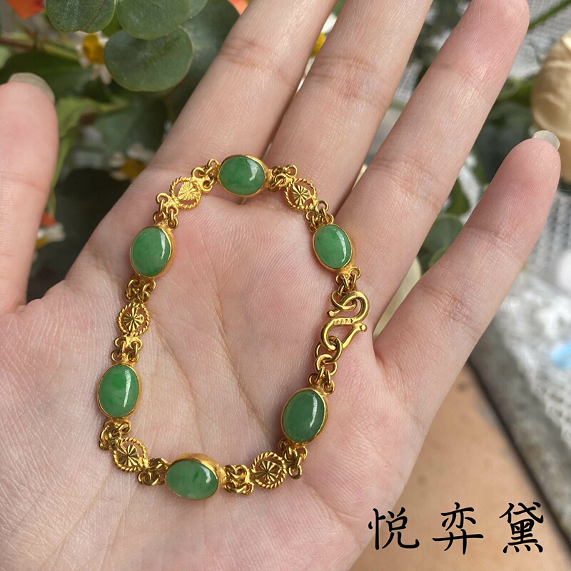 "Golden Green Radiance" 18K Gold Imitation Emerald Cabochon Bracelet, New Chinese Style Vintage Jewelry Gift for Girlfriend