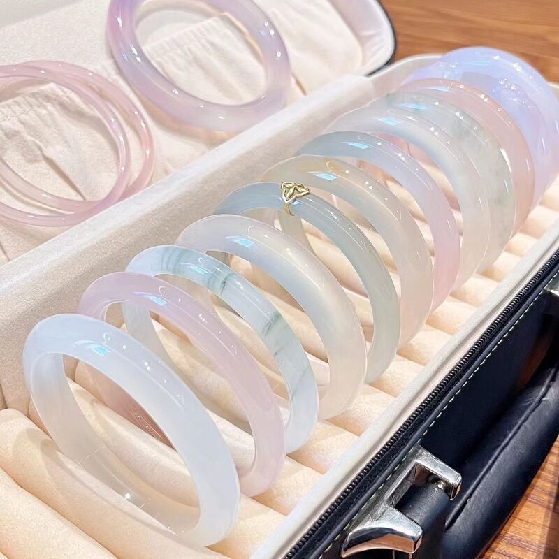 New Chinese-Style Glass Plain Ring Bracelet for Women, Light Luxury Niche Exquisite White Moonlight Bracelet, Ancient Style Hanfu Accessory, Fine Jewelry New Chinese-Style Glass Plain Ring Bracelet for Women, Light Luxury Niche Exquisite White Moonlight Bracelet, Ancient Style Hanfu Accessory, Fine Jewelry
