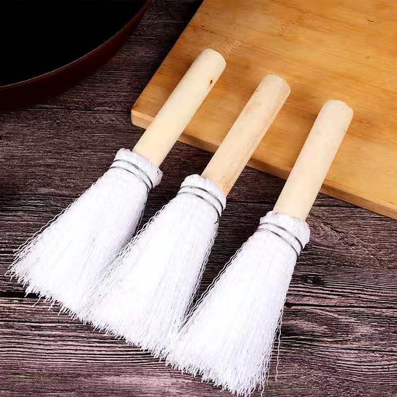 Large Wooden Handle Pot Brush, Non-Stick Oil Cleaning Brush for Pots and Bowls, Nylon Brush, Plastic Brush for Washing Pots Large Wooden Handle Pot Brush, Non-Stick Oil Cleaning Brush for Pots and Bowls, Nylon Brush, Plastic Brush for Washing Pots