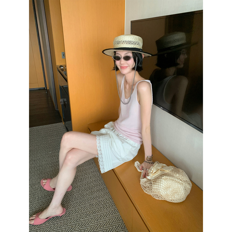 Mona Zhang Qixian Linen and Paper-Like Fabric Tank Top/Deep V-Neck Narrow Strap Vintage Style Women's Inner Wear Tank Top Mona Zhang Qixian Linen and Paper-Like Fabric Tank Top/Deep V-Neck Narrow Strap Vintage Style Women's Inner Wear Tank Top