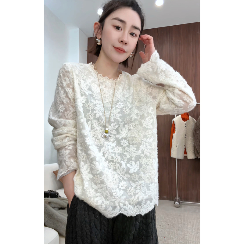 Nine Nine Nine | 【Tinglan Floral Embellishment】 Lace Jacquard Embroidery Round Neck Base Shirt Long Sleeve Top C9018 Nine Nine Nine | 【Tinglan Floral Embellishment】 Lace Jacquard Embroidery Round Neck Base Shirt Long Sleeve Top C9018