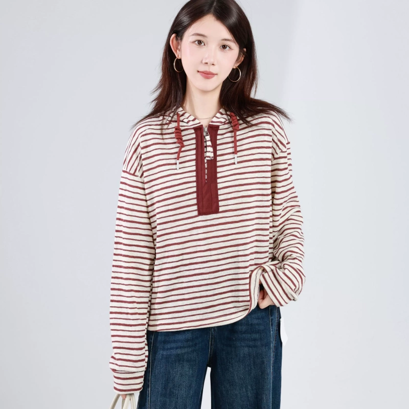 [Exclusive to Yuanqi Zhuzhu] Harbor Striped Knitted Hooded Base Shirt Xs6742