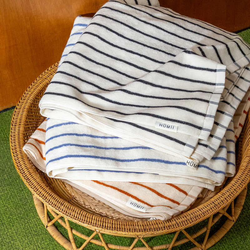 Hua Min Silrospun ® Silky Cotton Towel Bath Towel with Advanced Technology, Absorbent and Antibacterial, Suitable for Mothers and Babies, Can Be Used as a Gift. Hua Min Silrospun ® Silky Cotton Towel Bath Towel with Advanced Technology, Absorbent and Antibacterial, Suitable for Mothers and Babies, Can Be Used as a Gift.