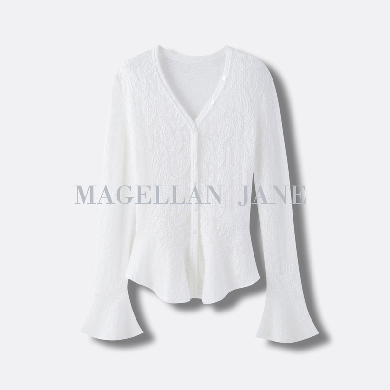 【Hot Item】White and Beautiful, Elegant and Beautiful in Appearance, Lace Sleeves, Paisley Pattern, Stretchy Slim-Fit Top 01569