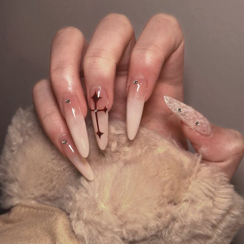 Xiaohongshu Same Style Pure Handmade Wearable Nails, Nude Color Gradient Lace, High-End Feel, Brightening Effect, Nail Stickers, Fake Nail Tips