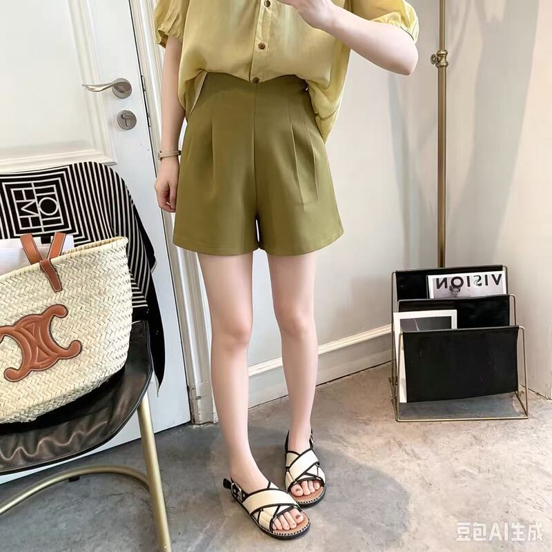 76039 High-Waisted A-Line Suit Shorts