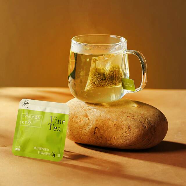 Fuji berry tea, Xiangxi berry tea, vine tea, Tujia health-preserving flavonoid content, rich in flavonoids, sweet and sweet, snake grape