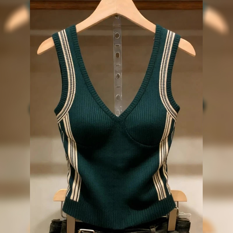 2026 Super Stylish Unique Design Women's Green Knitted Camisole, Sleeveless Versatile Slimming Top for Spring and Autumn
