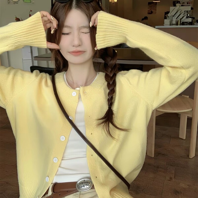 Korean-Style Ins-Style Yellow Round-Neck Buttoned Knit Cardigan for Women, 2026 Autumn New Model, Sophisticated Versatile Top, Trendy Korean-Style Ins-Style Yellow Round-Neck Buttoned Knit Cardigan for Women, 2026 Autumn New Model, Sophisticated Versatile Top, Trendy
