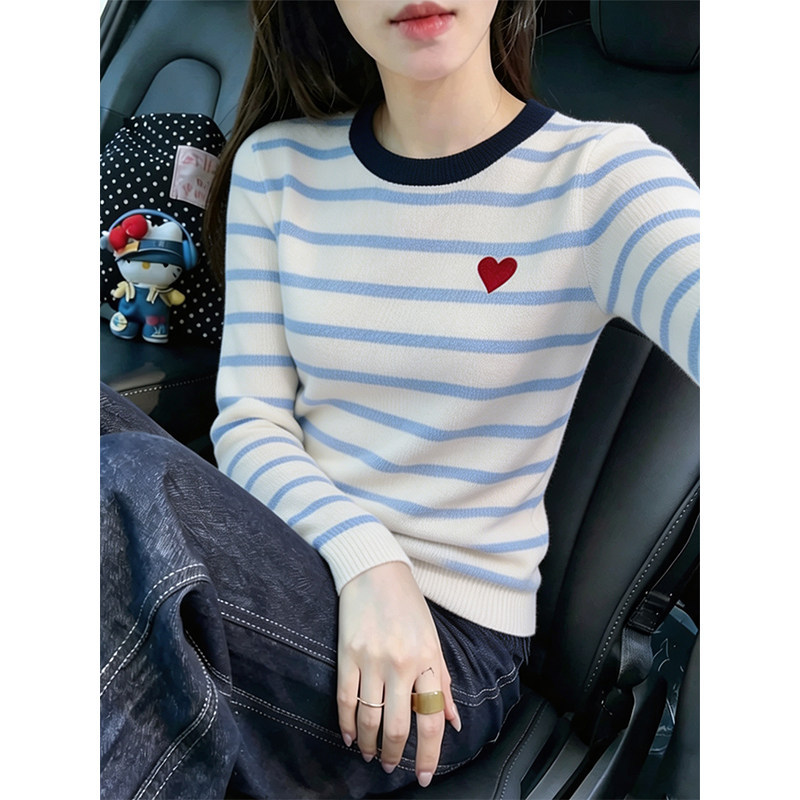 Korean-Style Heart Embroidery Color-Block Striped Knit Sweater for Women, 2026 Autumn New Round-Neck Soft Pullover Top