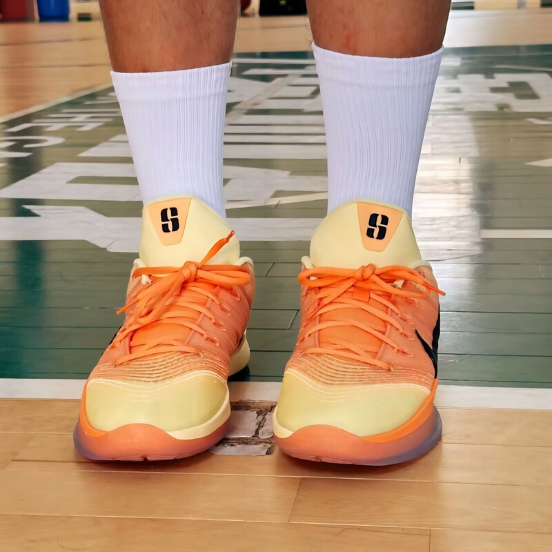 Sabrina Third Generation First Release Yellow Orange White Green Coral Pink Wear-Resistant Breathable Low-Top Sports Practical Basketball Shoes for Men and Women