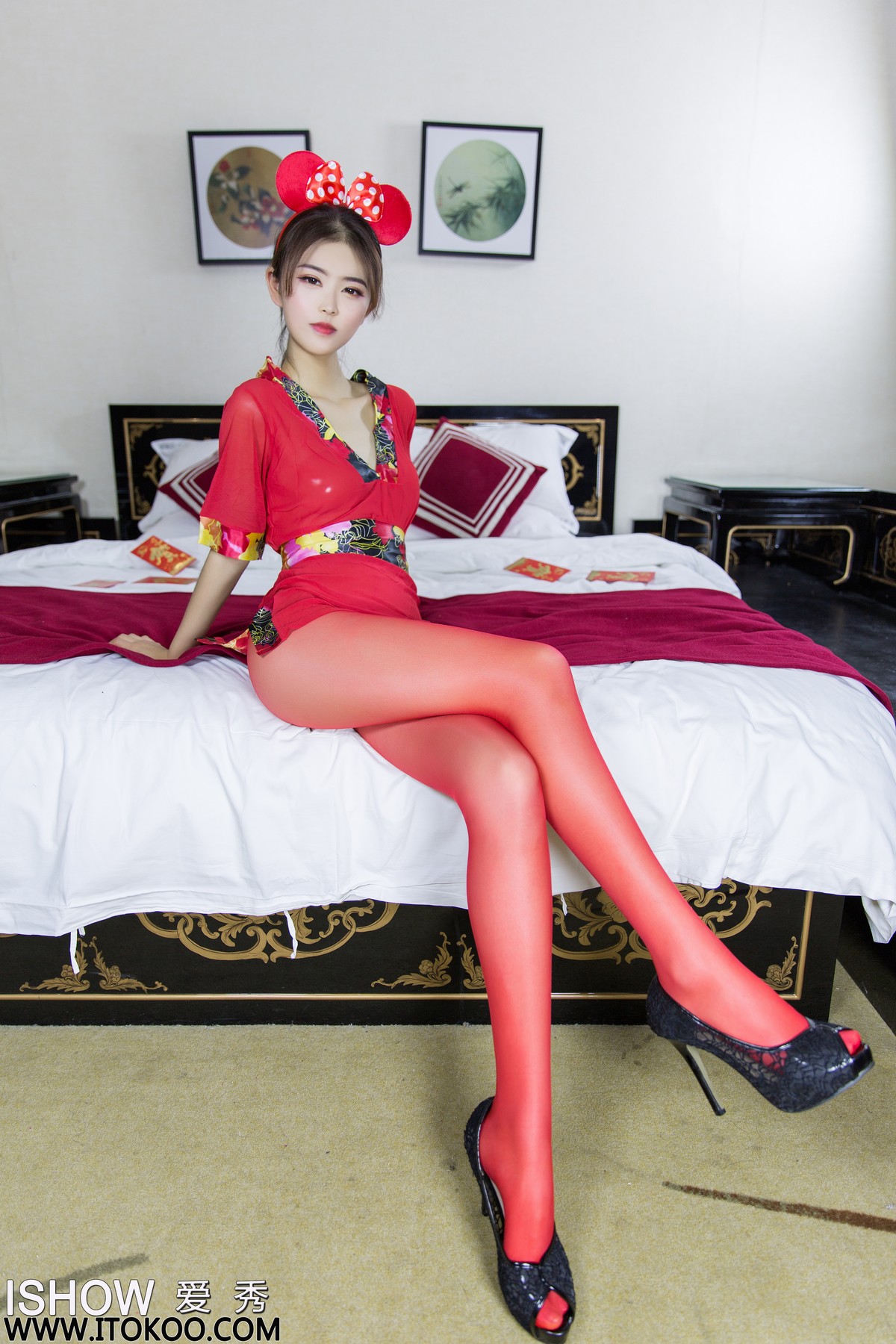[ISHOW爱秀]2020-01-24 NO.213 杨伊伊Eva 鼠你最美